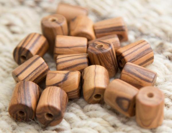 Barrel beads - M.O.Q. 2000 - Size: 16mm