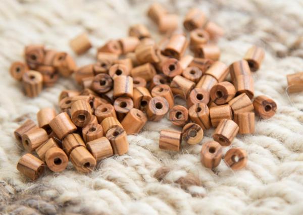 Barrel beads - M.O.Q. 5000 - Size: 6mm